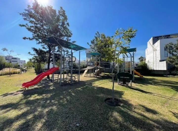 Foto 6 de TERRENO EN  VENTA EN PARQUES VALLARTA DENTRO DE COTO AMATE
