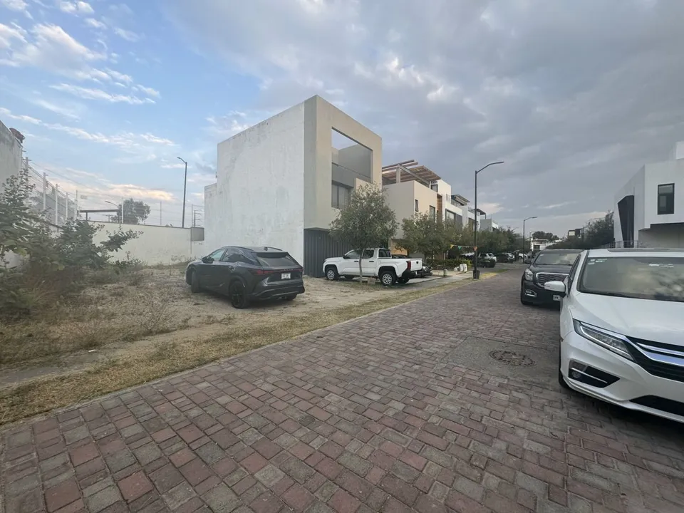 Foto 7 de TERRENO EN  VENTA EN PARQUES VALLARTA DENTRO DE COTO AMATE
