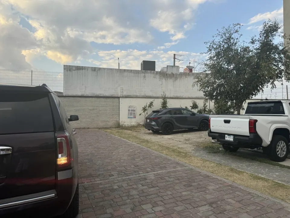 Foto 9 de TERRENO EN  VENTA EN PARQUES VALLARTA DENTRO DE COTO AMATE