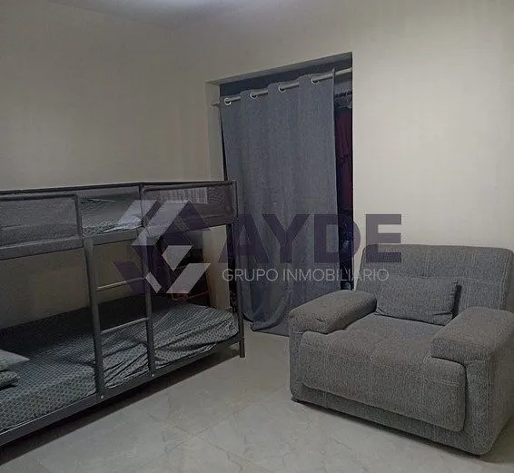 Foto 4 de CASA PARA HABITAR O PARA OFICINAS EN RENTA EN EL REFUGIO DEL VALLE