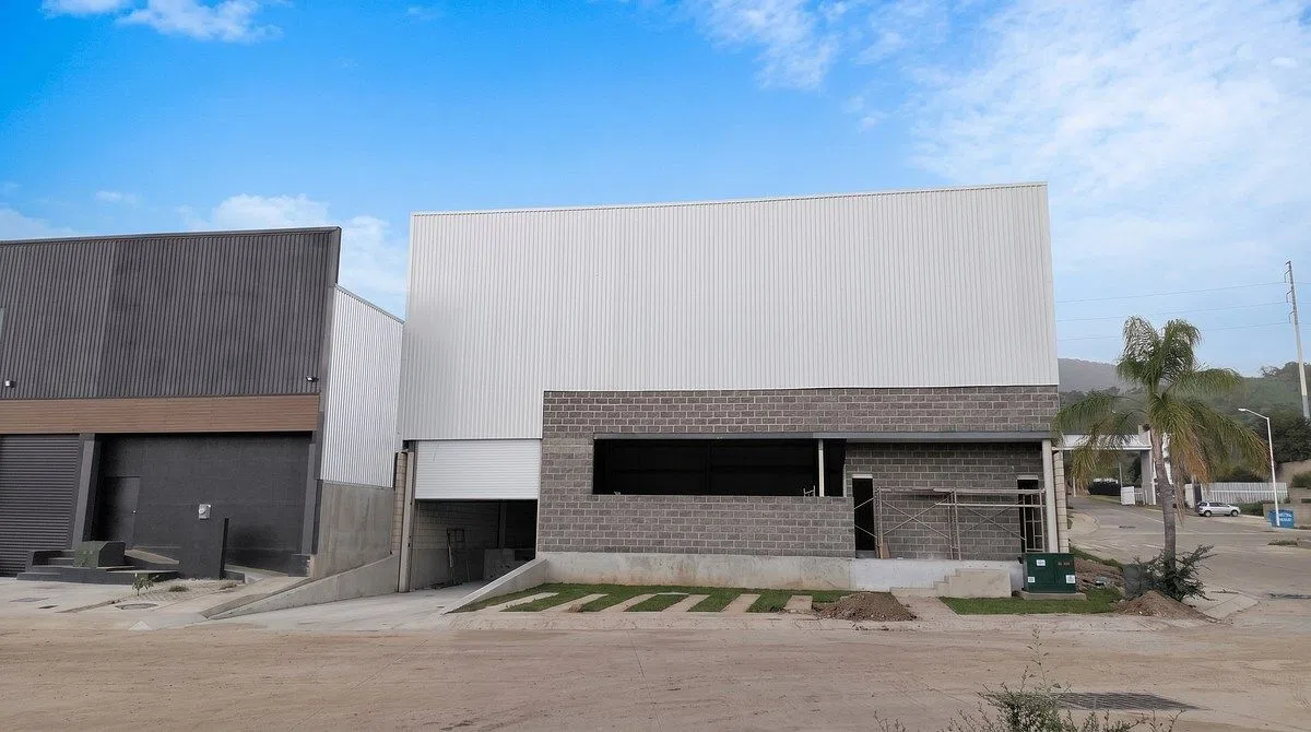 Bodega industrial en renta en Tlajomulco de Zúñiga con andén de carga |