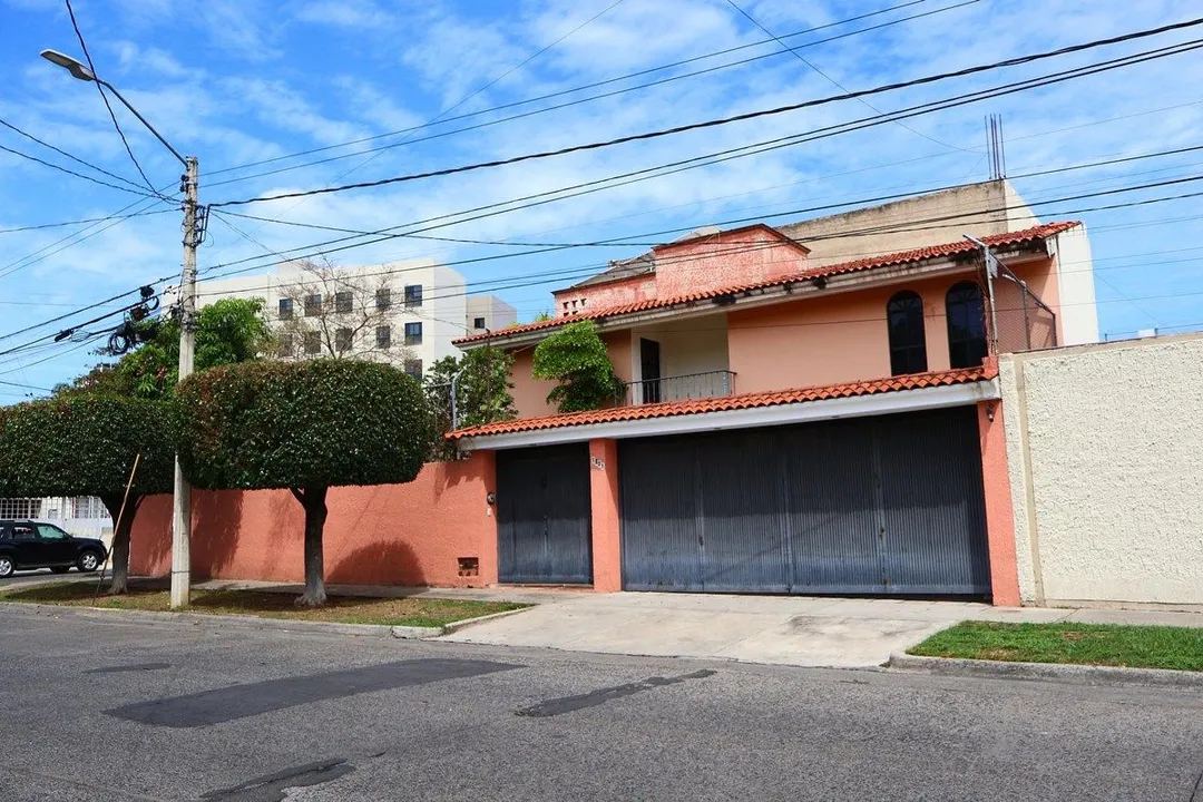 Casa en venta, Col. Lomas del Country, Guadalajara, Jalisco