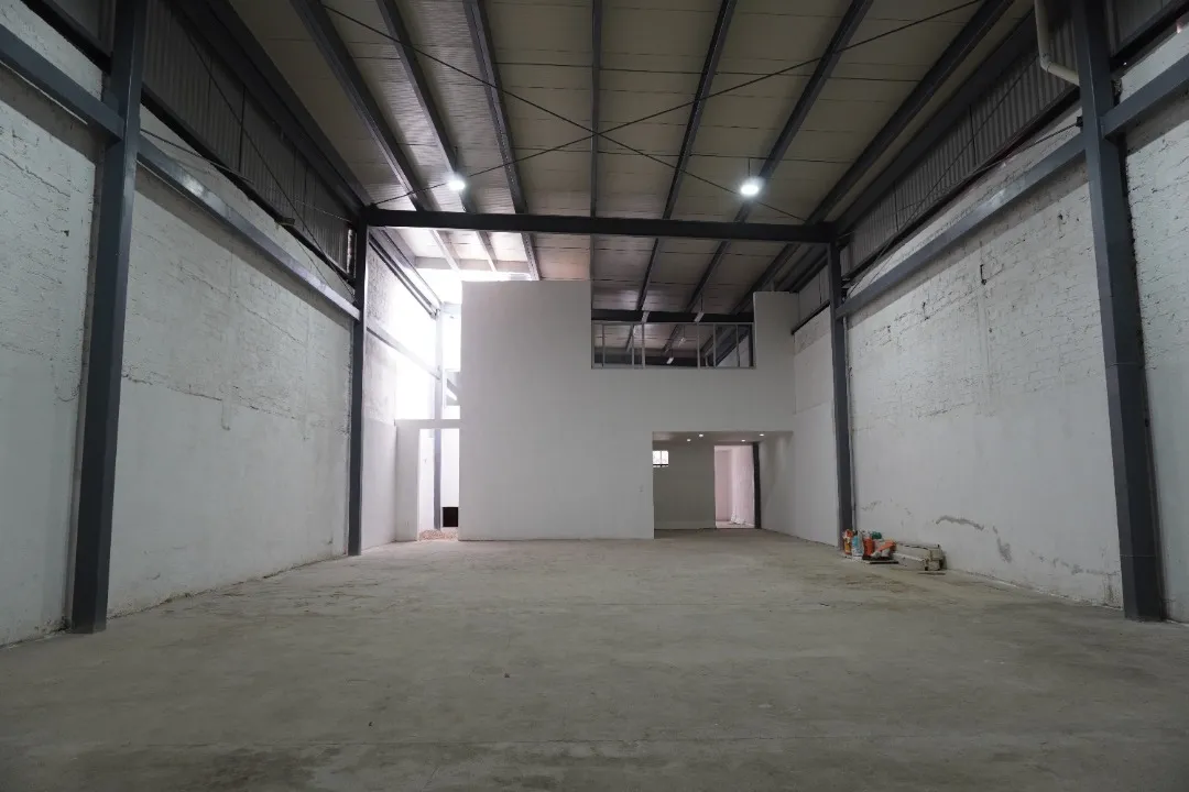 Foto 4 de Bodega Comercial en renta en Calle Bruselas, Moderna, Guadalajara
