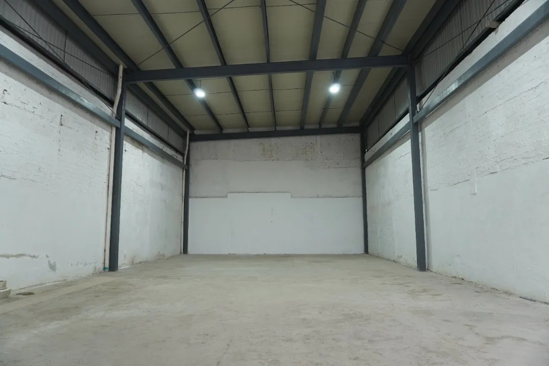 Foto 5 de Bodega Comercial en renta en Calle Bruselas, Moderna, Guadalajara