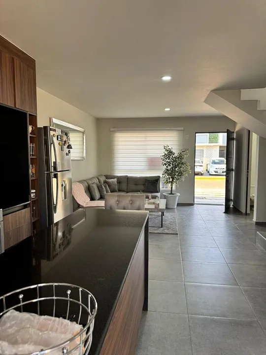 Foto 4 de Casa en Venta en Esquina | Zapopan | Abie Residencial | 3 Rec. y Roof Garden.