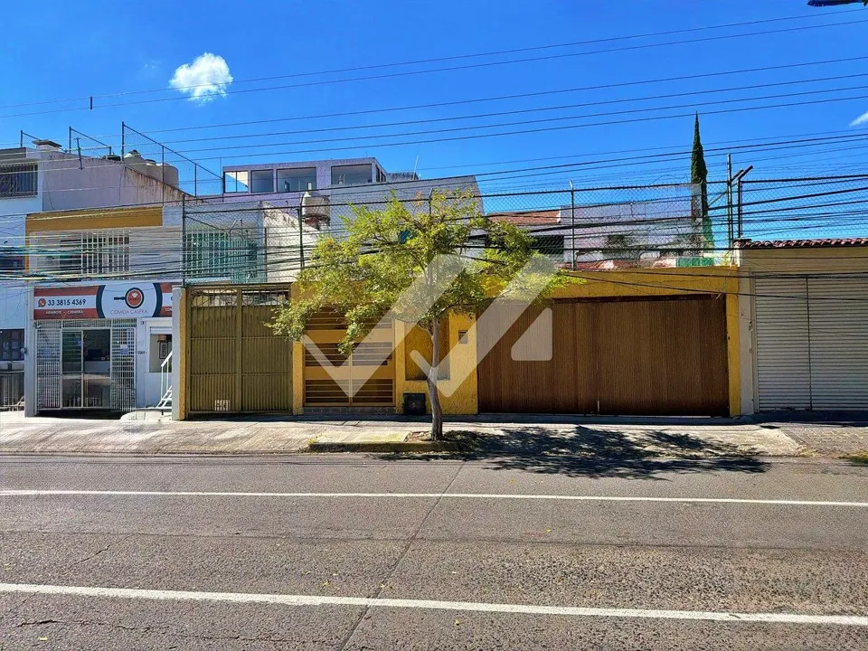 Excelente Ubicación y Gran Potencial | Casa sobre Av. Naciones Unidas
