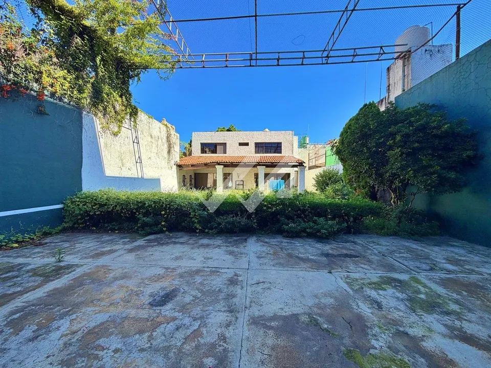 Foto 3 de Excelente Ubicación y Gran Potencial | Casa sobre Av. Naciones Unidas