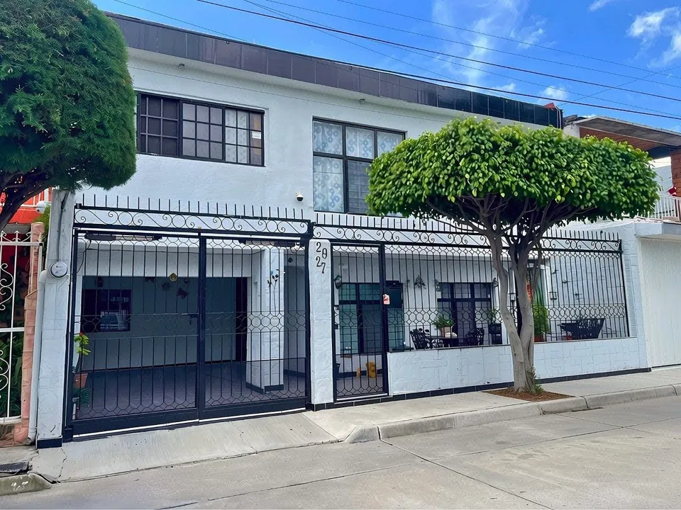 Casa en excelente ubicacion en col vicente guerrero cerca cruz del sur