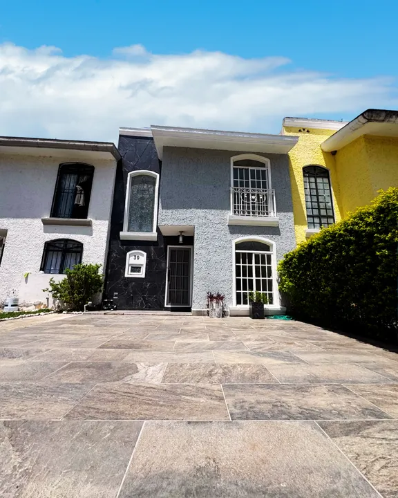 Foto 2 de CASA en VENTA dentro de Coto EN LOMAS DEL PARAISO, Guadalajara Jalisco
