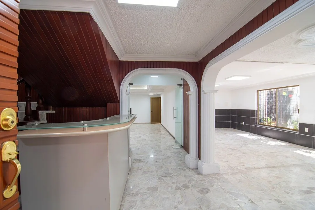Foto 5 de Casa en Esquina en Venta en Jardines de los Arcos
