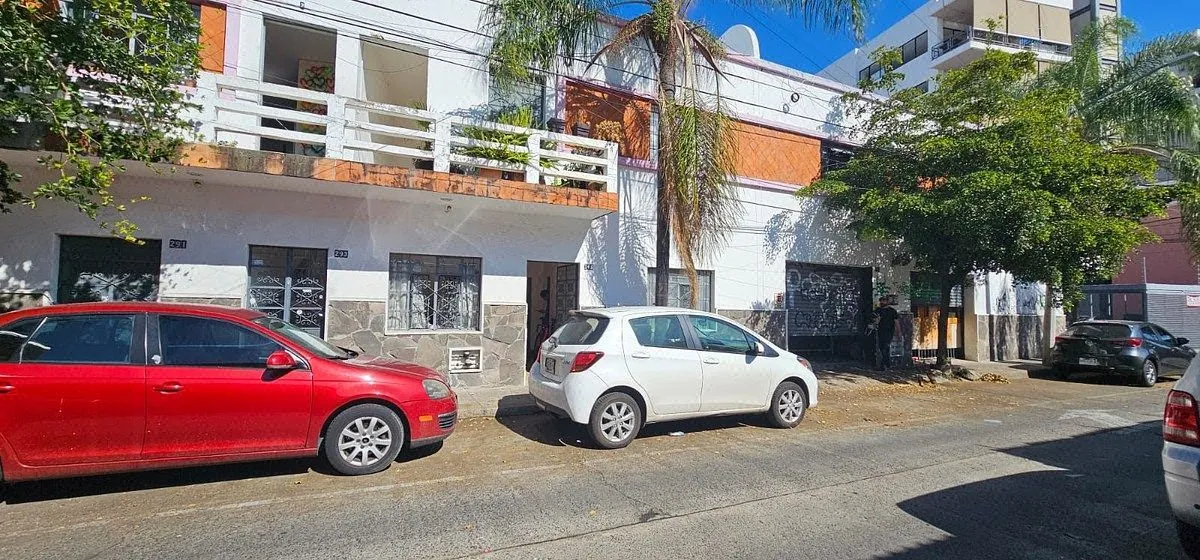Foto 4 de EDIFICIO CON DEPARTAMENTOS Y LOCALES EN VENTA, COL AMERICANA