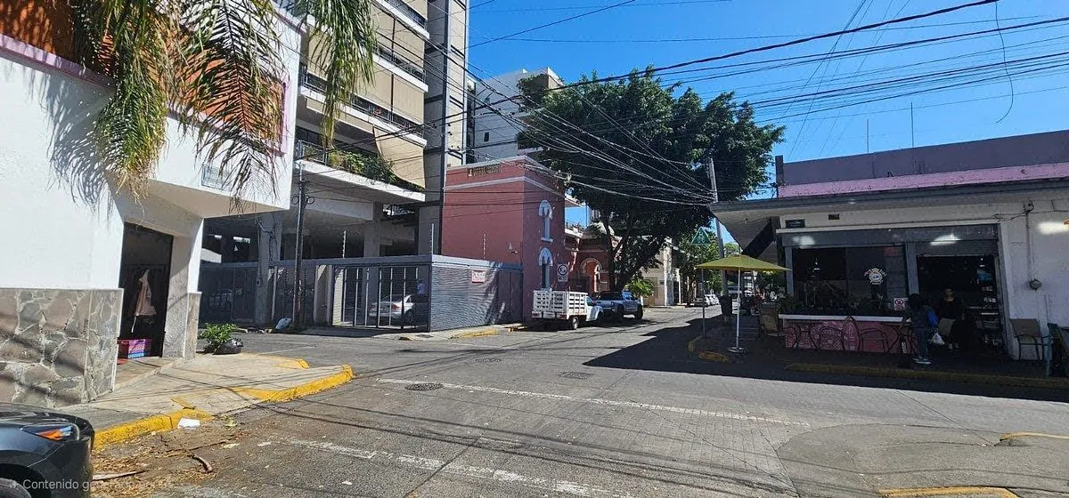 Foto 9 de EDIFICIO CON DEPARTAMENTOS Y LOCALES EN VENTA, COL AMERICANA