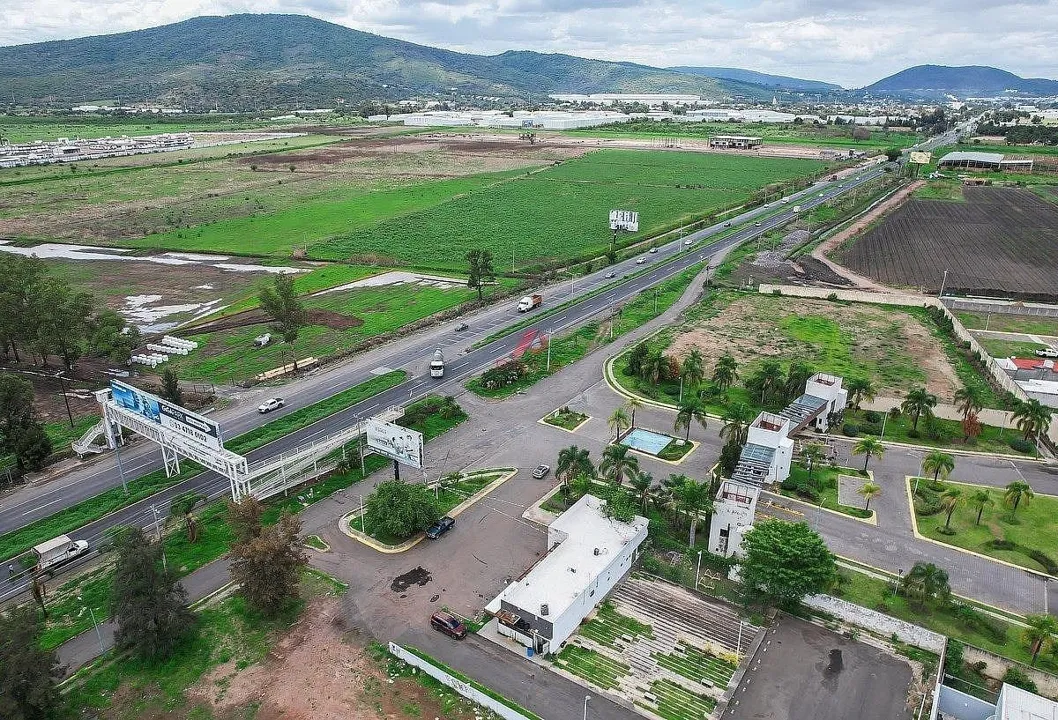 Terreno en Venta en Valle de las Flores, Tlajomulco de Zuñiga