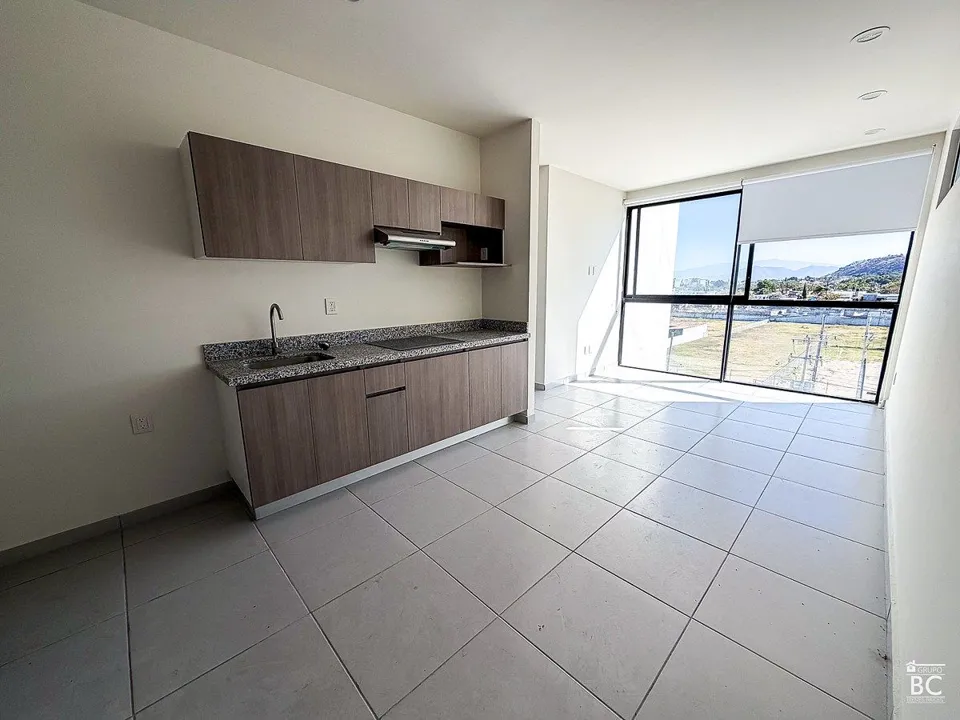 Foto 3 de Departamento en Venta en Zapopan | 2 Recámaras, Terraza y Excelente Ubicación