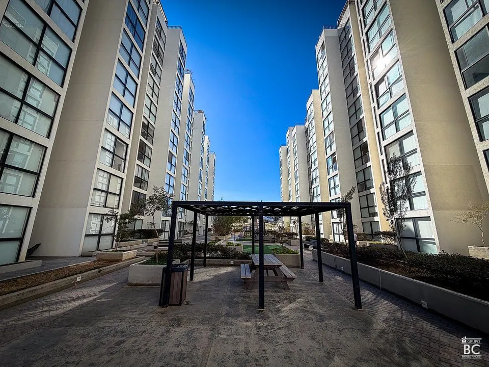 Foto 7 de Departamento en Venta en Zapopan | 2 Recámaras, Terraza y Excelente Ubicación