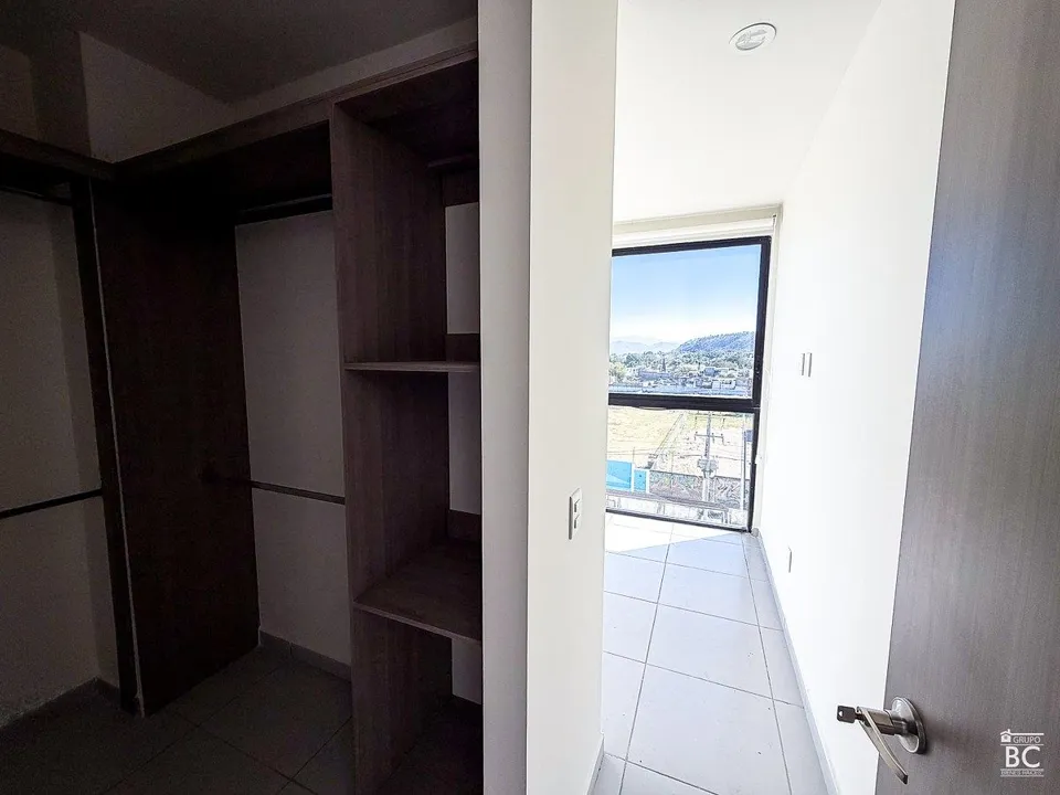 Foto 8 de Departamento en Venta en Zapopan | 2 Recámaras, Terraza y Excelente Ubicación