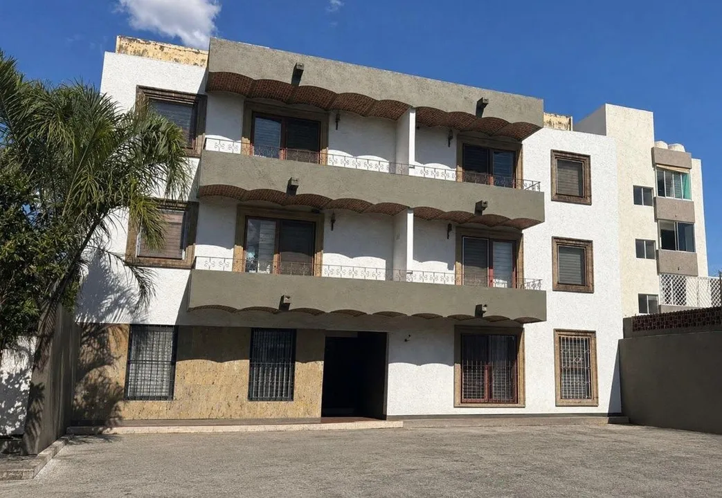 EDIFICIO DE DEPARTAMENTOS EN VENTA EN CHAPULTEPEC COUNTRY
