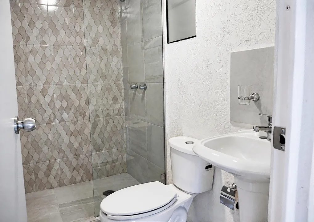 Foto 5 de Departamento en Venta Jardines de Allende San Pedrito Tlaq.