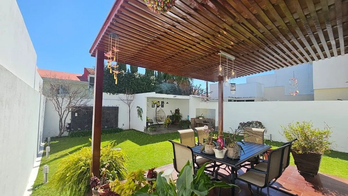 Foto 9 de Casa en venta en Circuito Del Lince Oriente, Bugambilias, Zapopan