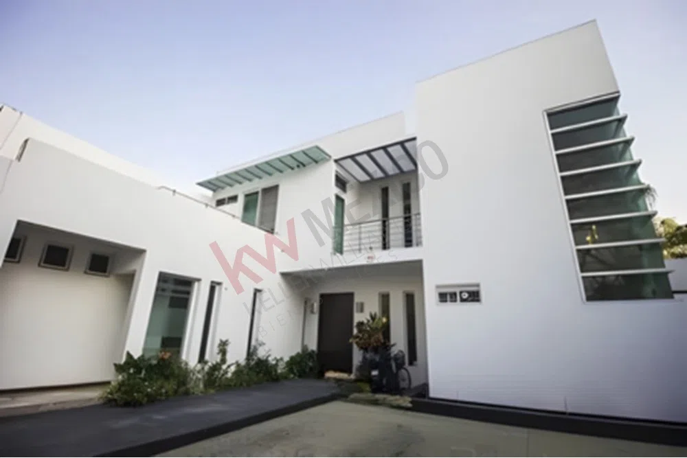 Foto 3 de Casa de lujo en Venta con Alberca y estilo contemporáneo en Las Fuentes, Zapopan, Jalisco