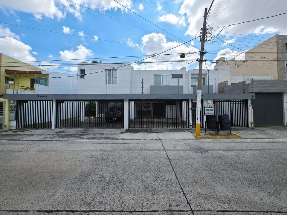 Departamento en Renta en Jardines de Guadalupe, Zapopan