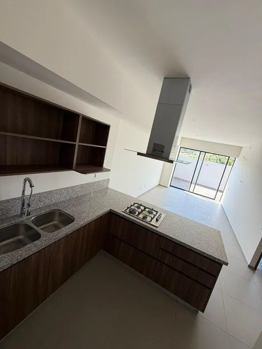 Foto 5 de Departamento en venta en Capital Norte, Valle Imperial en Zapopan