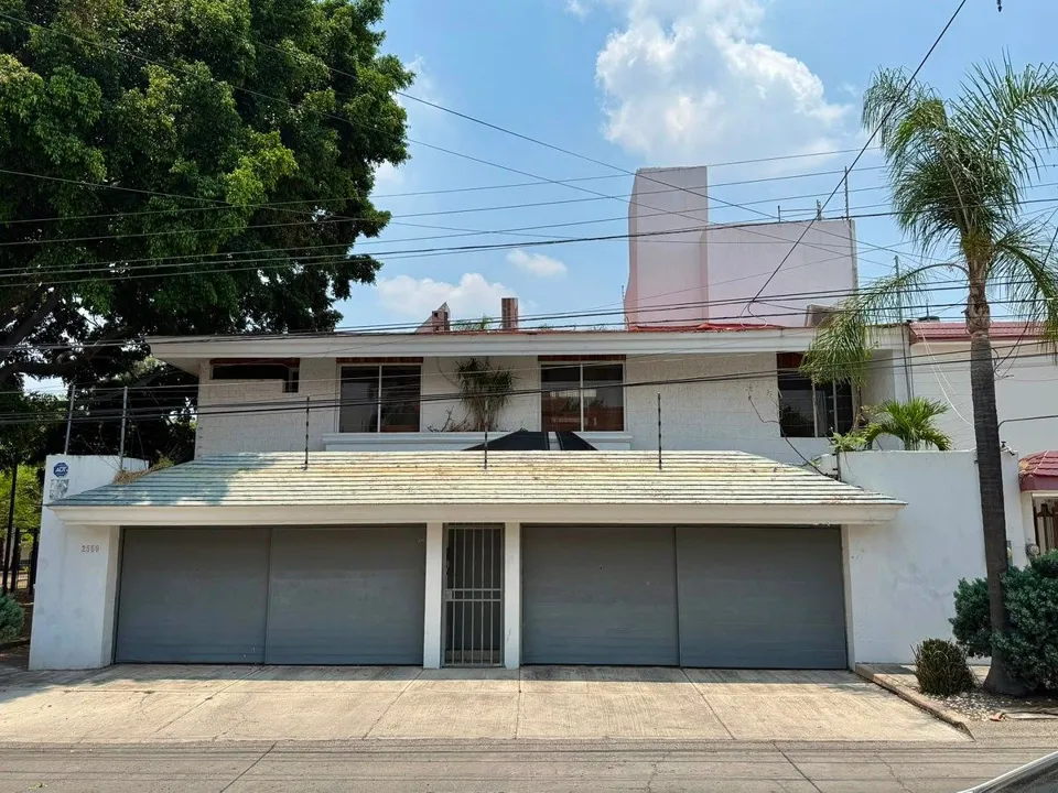 Foto 2 de Casa en Venta en Verde Valle junto a parque, junto a Expo y Plaza del Sol