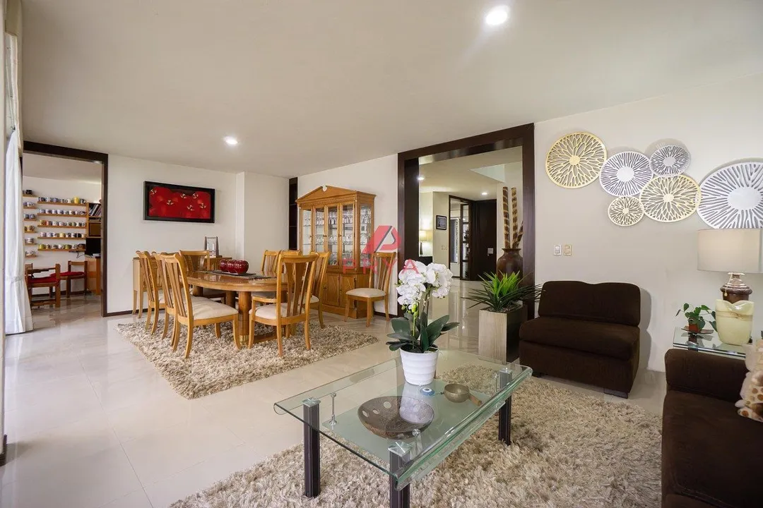 Foto 3 de Casa en Renta en Valle Real Zapopan | 4 Recámaras con Suite en Planta Baja