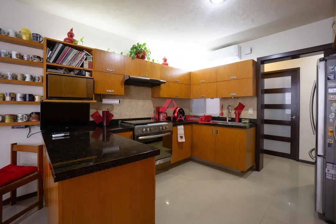 Foto 8 de Casa en Renta en Valle Real Zapopan | 4 Recámaras con Suite en Planta Baja