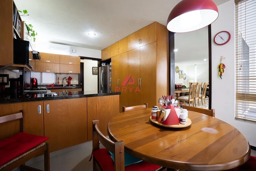 Foto 9 de Casa en Renta en Valle Real Zapopan | 4 Recámaras con Suite en Planta Baja