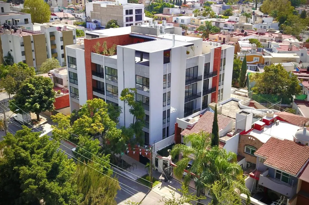 Departamento en renta, Col. Chapultepec Country, Guadalajara, Jalisco.
