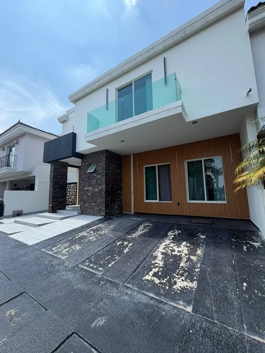 Foto 3 de Casa en venta en Jardín Real