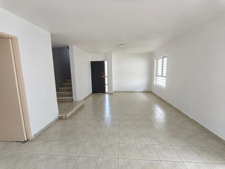Foto 7 de Casa en Renta en Jardines del Sol, coto privado con jardín