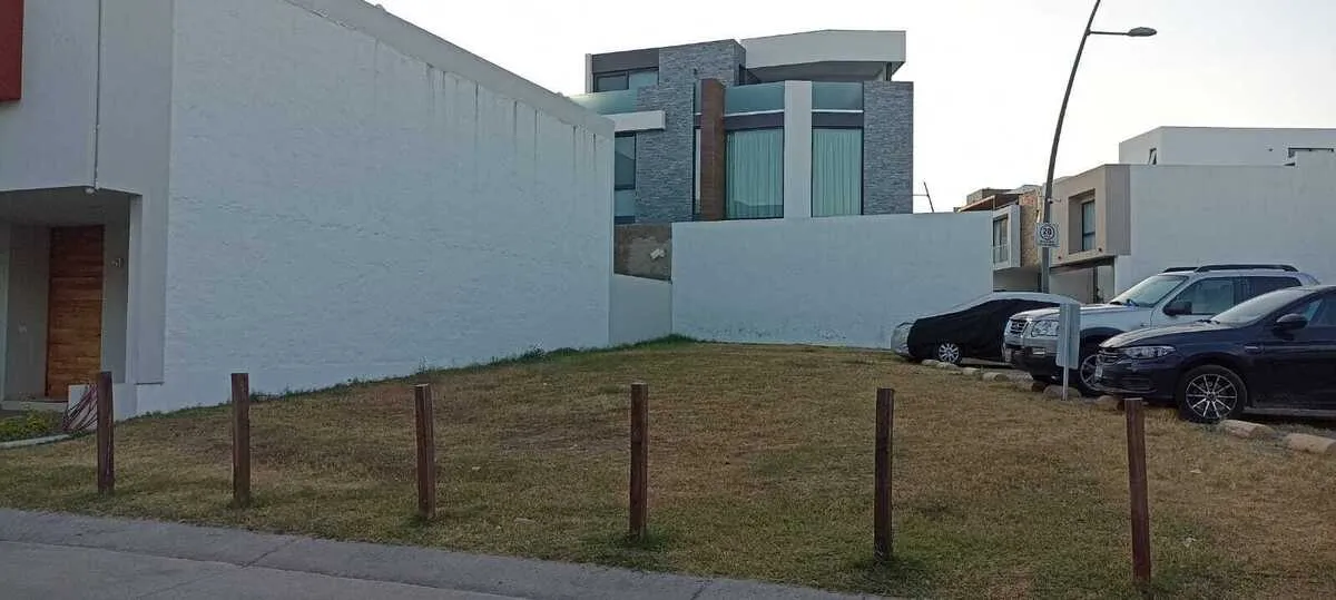 Foto 6 de Terreno en venta coto enfrente  del Parque Metropolitano.