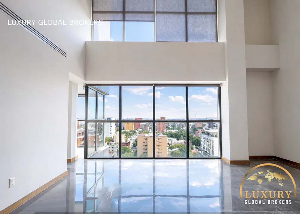 Foto 3 de Lujoso Departamento de 2 Niveles en Colonia Americana, Guadalajara. En Venta