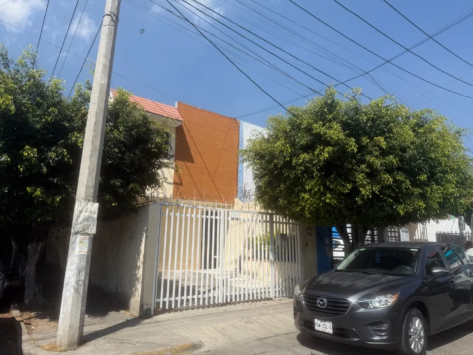 Casa en venta en Isla Vieques, Jardines del Sur, Guadalajara