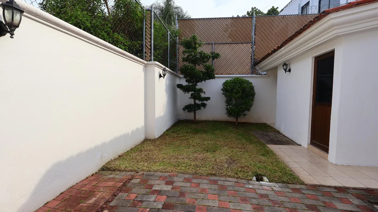 Foto 8 de Casa en renta,Col. Monraz, Guadalajara.