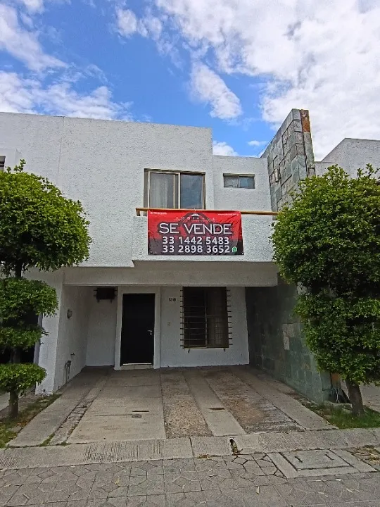 Casa en venta en Calle Comonfort, EL REAL, San Pedro Tlaquepaque