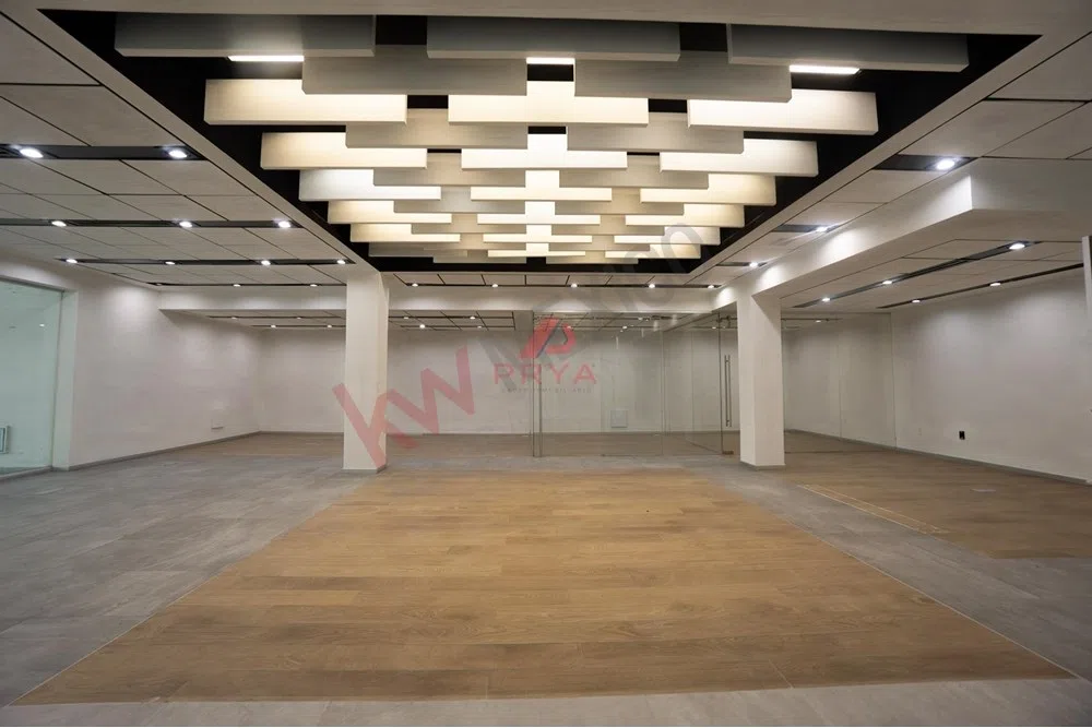 Local comercial en renta en Av. Guadalupe Zapopan 292 m² Plaza Cibeles.