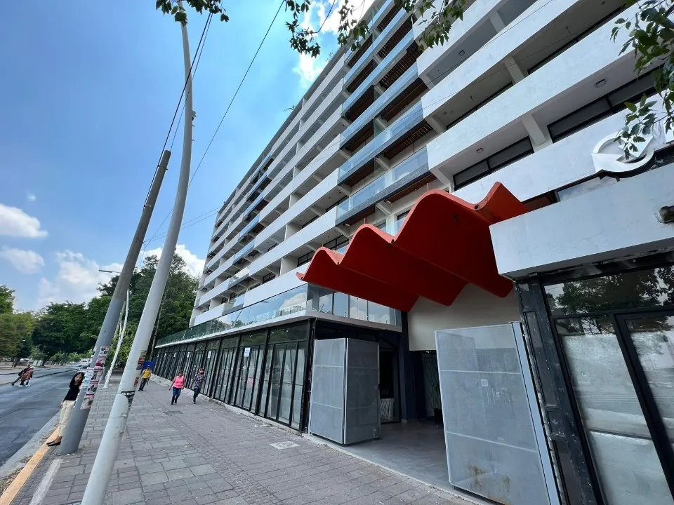 Local Comercial en venta en Calz. Independencia, Rincón de La Agua Azul, Guadalajara