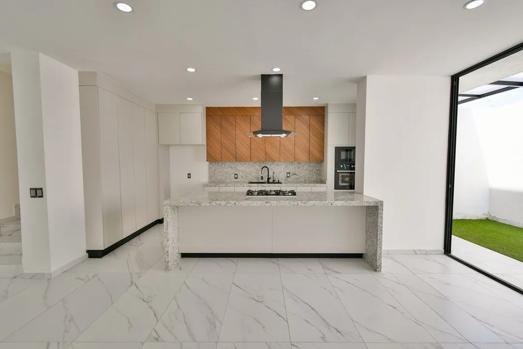 Foto 4 de Residencia con recámara en planta baja, Coto Baluarte Casa Fuerte