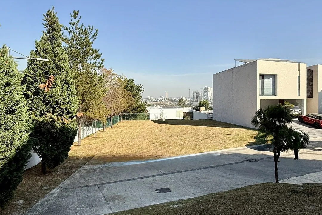 Hermoso terreno con espectacular vista panorámica, 581 M2