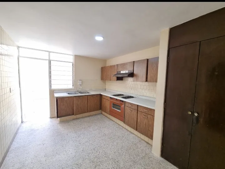 Foto 4 de Casa en venta en Av. Cruz del Sur, Loma Bonita Ejidal, Zapopan