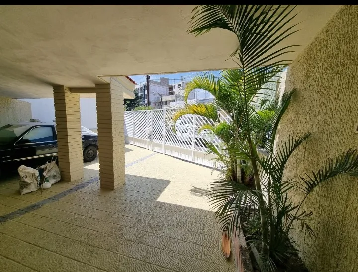 Foto 5 de Casa en venta en Av. Cruz del Sur, Loma Bonita Ejidal, Zapopan