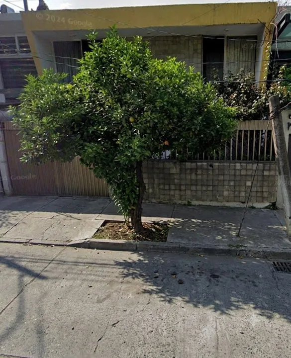 CASA EN RENTA USO COMERCIAL EN AVE PROVIDENCIA FRENTE A PARQUE