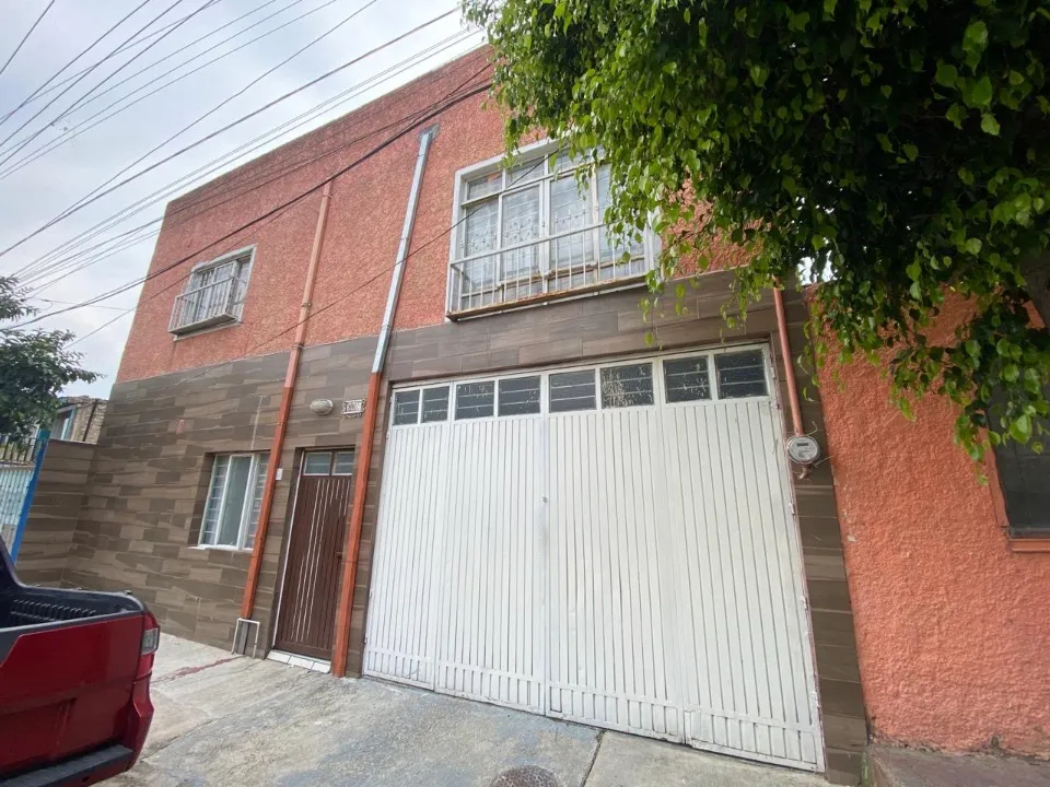 Casa en venta en Tabachines, El Campesino, San Pedro Tlaquepaque