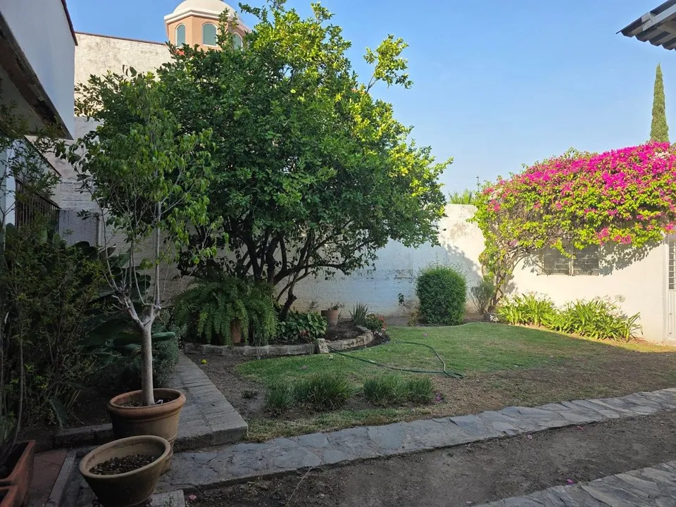 Foto 2 de Casa en Venta Bugambilias