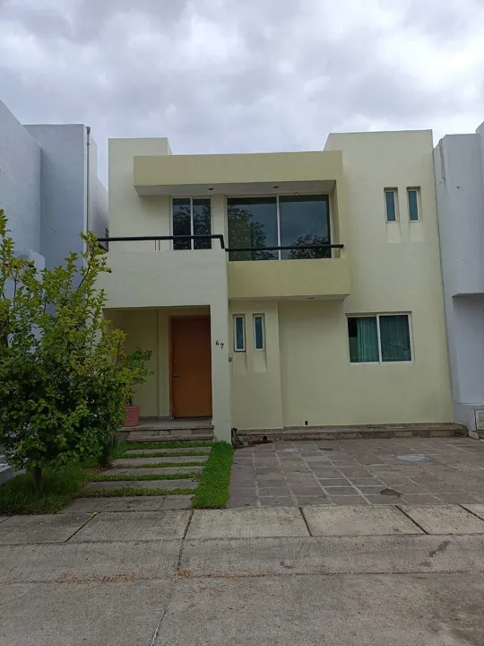 CASA EN VENTA EN BOSQUE REAL