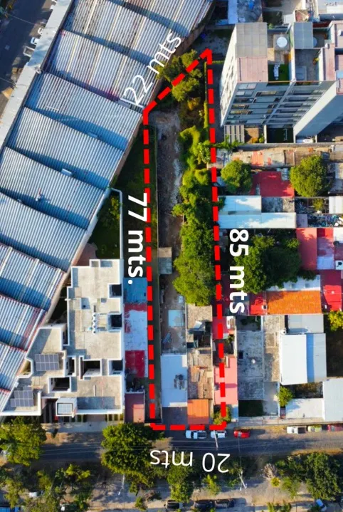 Foto 2 de Terreno en venta en Calzada de los Laureles, Granja, Zapopan