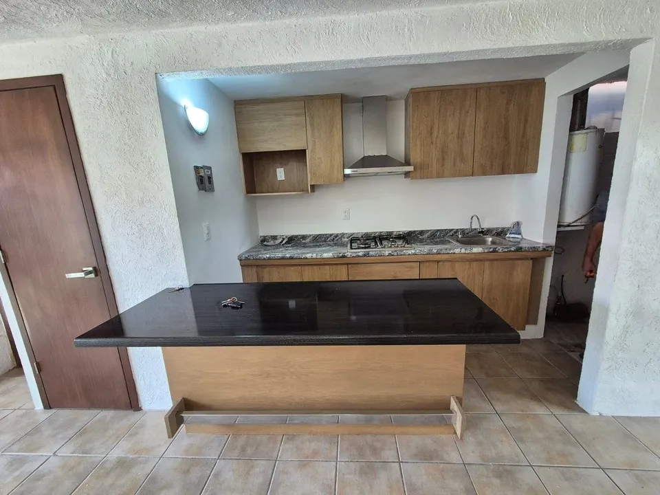 Foto 6 de CASA EN VENTA CERCA CENTROS UNIVERSITARIOS UDG